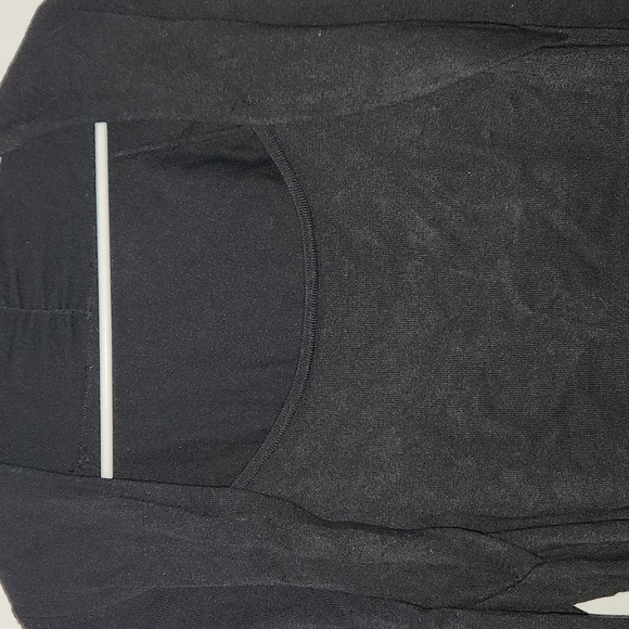 Black pullover sweater - Picture 2 of 3